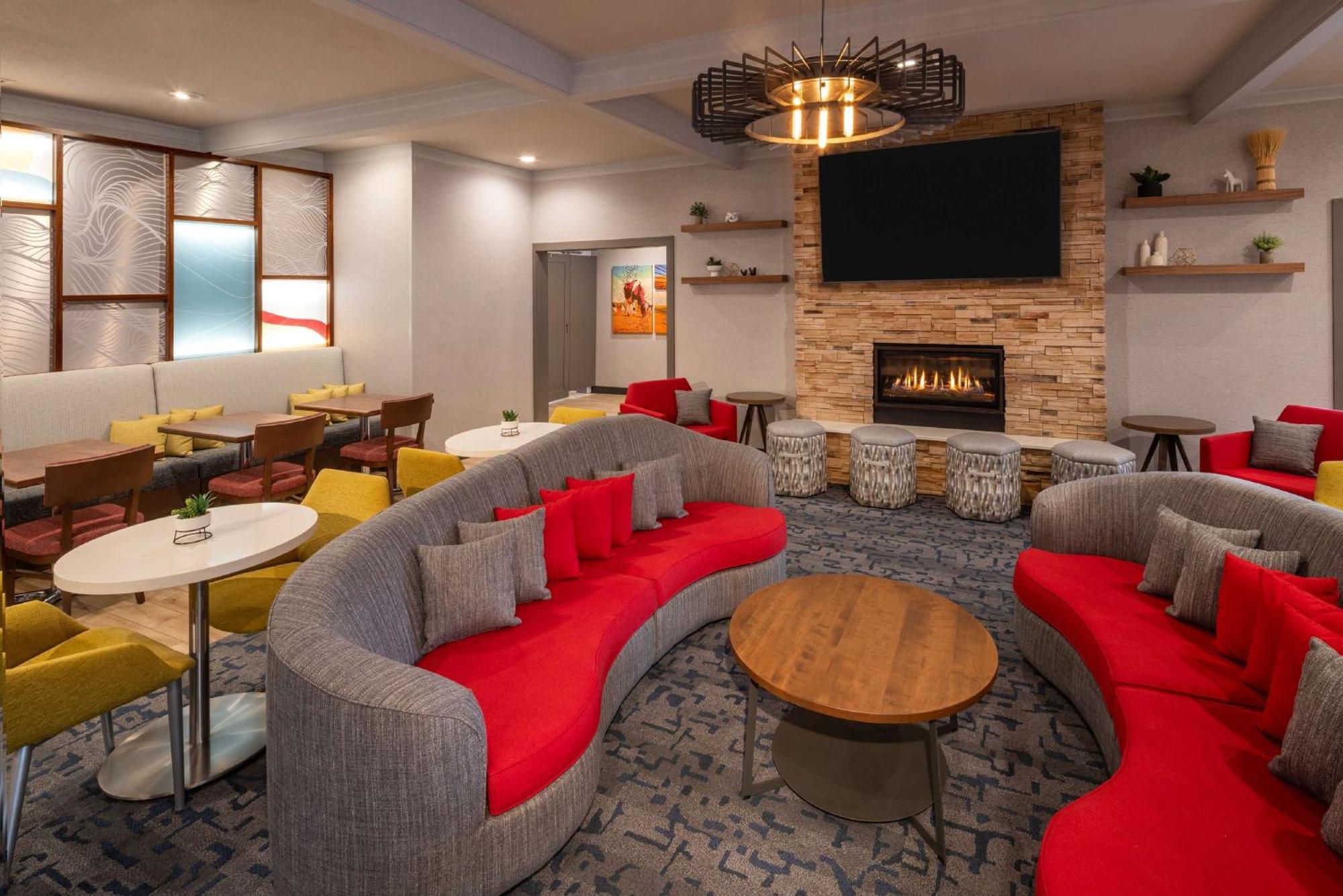 Hampton Inn プルマン エクステリア 写真